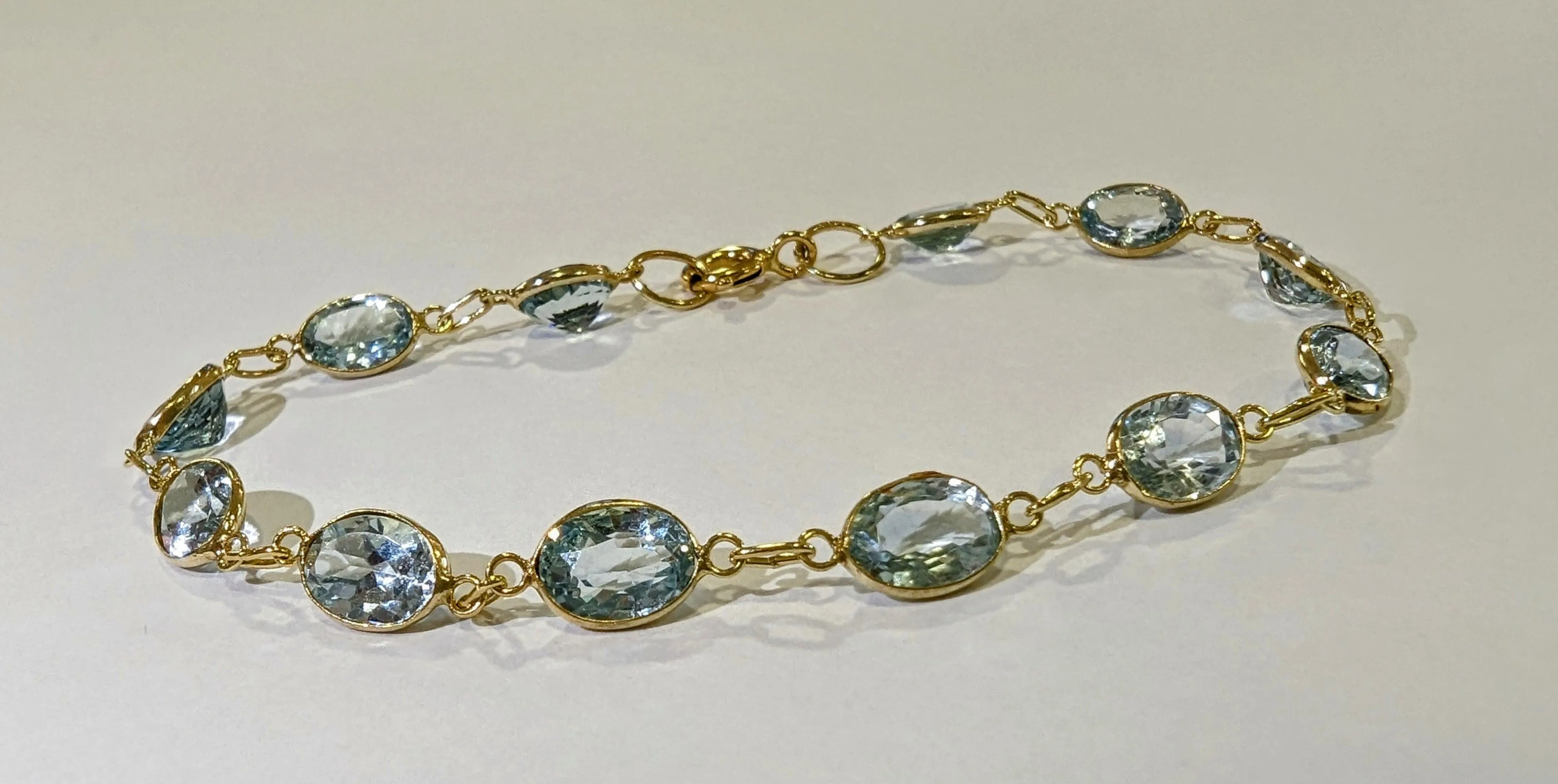 9ct Yellow Gold Bezel Set Aquamarine Bracelet