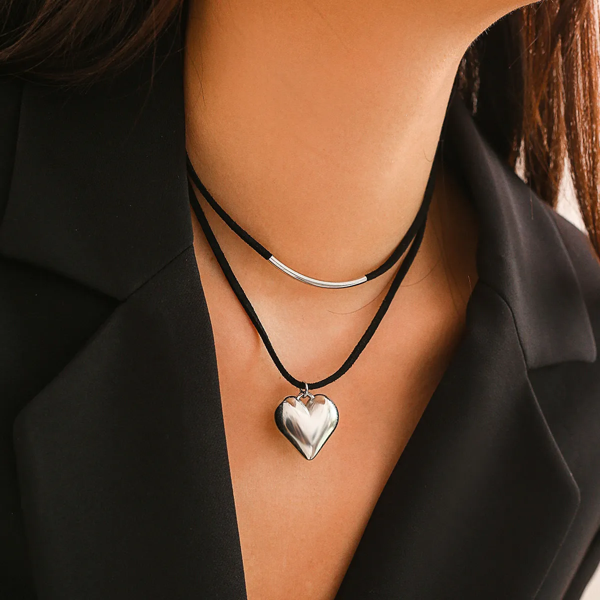 European and American Double-Layered U-Shaped Heart Pendant Necklace for Stylish Women