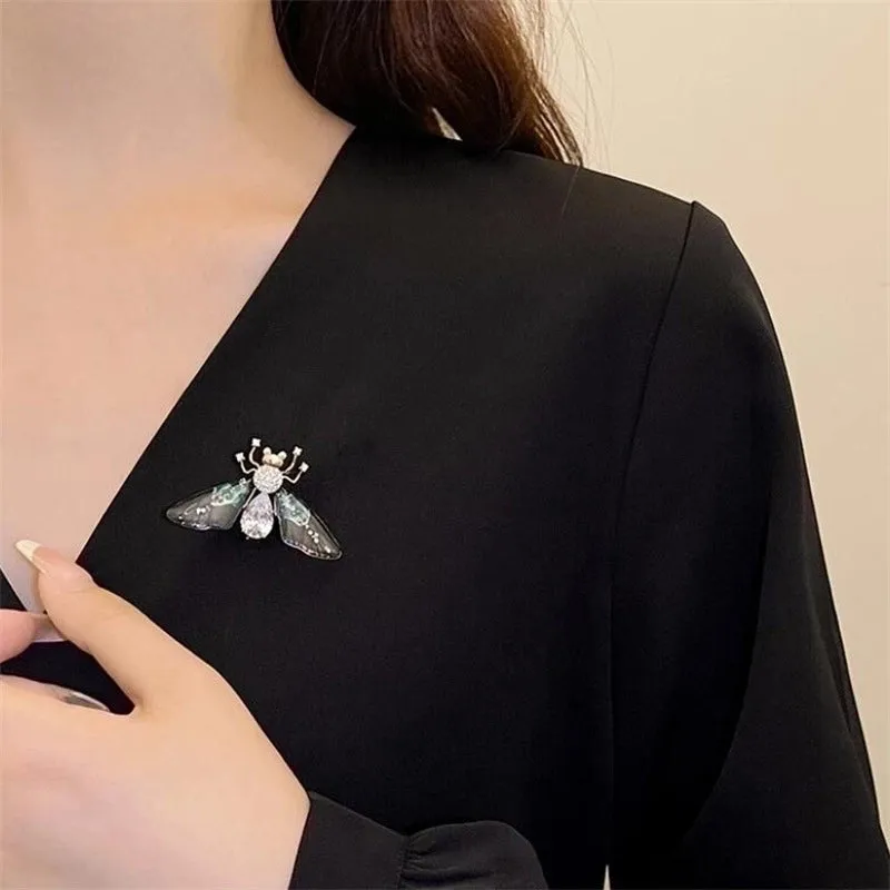 Glam Shiny Pin Butterfly Alloy Plating Inlay Artificial Pearls Rhinestones Unisex Brooches