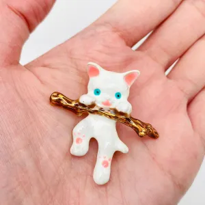 Hang in There Kitty Brooch