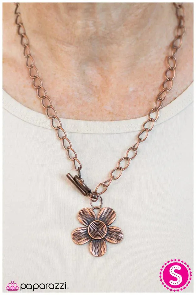 Paparazzi Necklace ~ Stemming From Simplicity - Copper