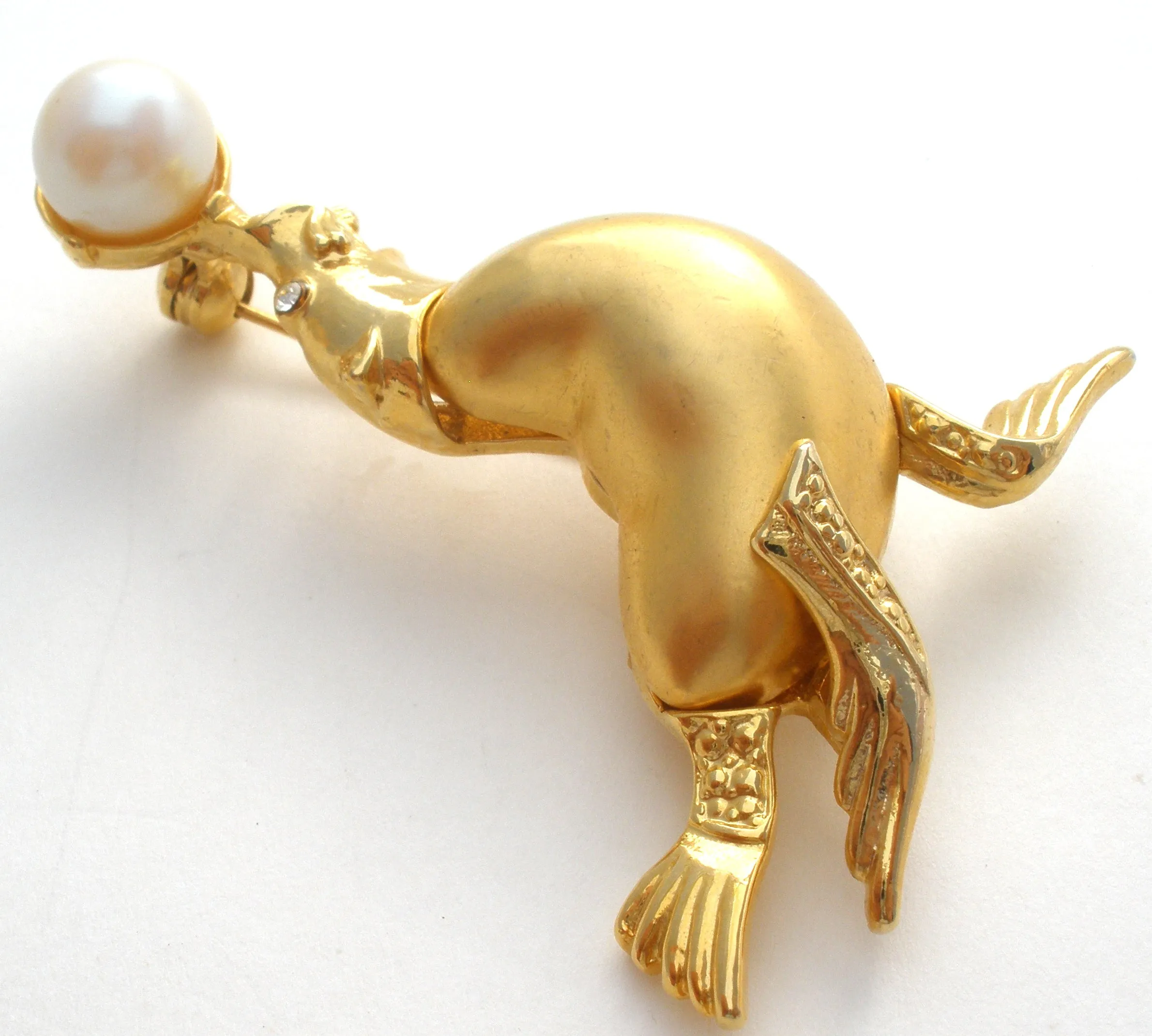 Seal Brooch Pin With Faux Pearl Ball Vintage