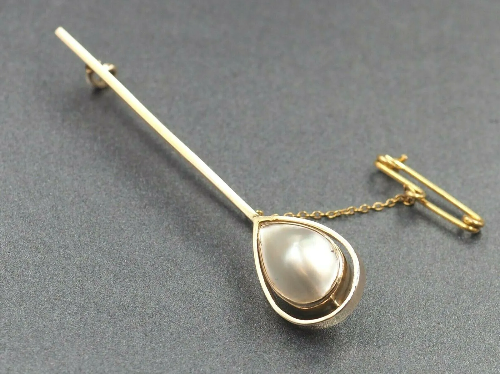 Vintage Cultured Pearl Brooch/Pin with Gold Lined Setting