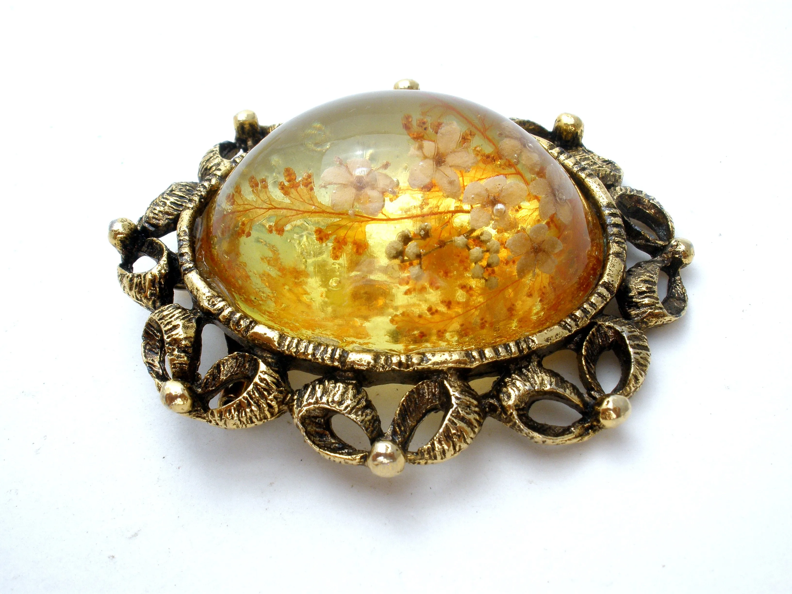 Vintage Lucite Flower Pendant Brooch